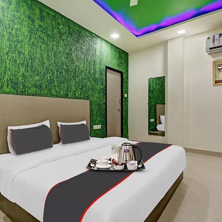 Super Collection O The Wishtler Hotel Bhopal Eksteriør billede
