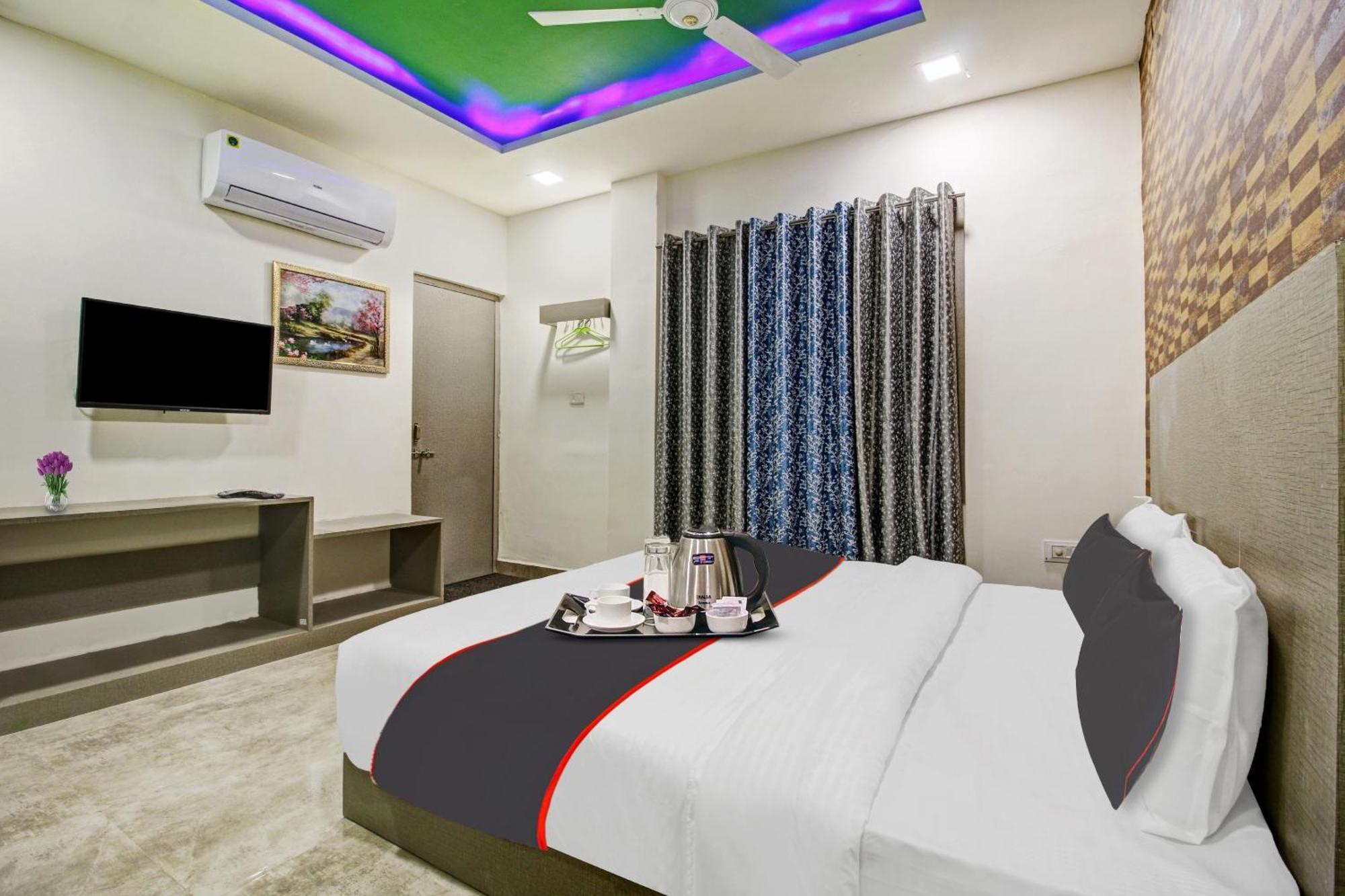 Super Collection O The Wishtler Hotel Bhopal Eksteriør billede